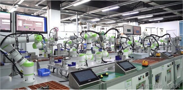長廣溪智造 以“機汽共融”引領未來，智能工廠榮獲恰佩克年度示范應用場景獎